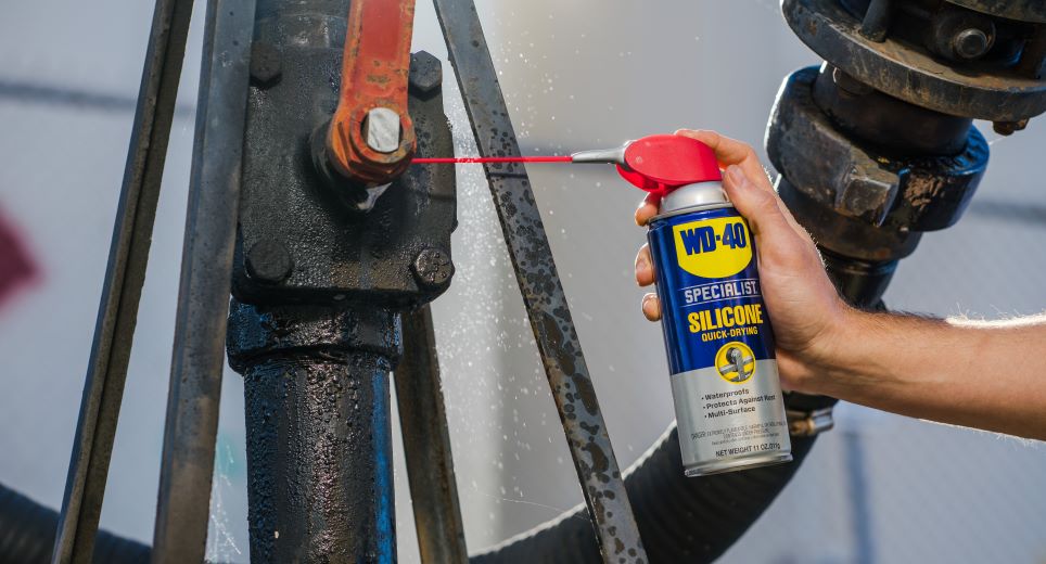 WD-40 Specialist Silicone Features and Benefits 
